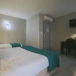 Hotel Holidays & Work