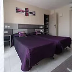 Holidays & Work Hotel Sanary-sur-Mer