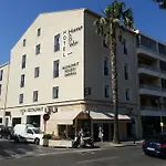 Holidays & Work Hotel