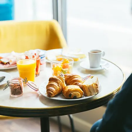 Hotel Holidays & Work Hotel Sanary-sur-Mer