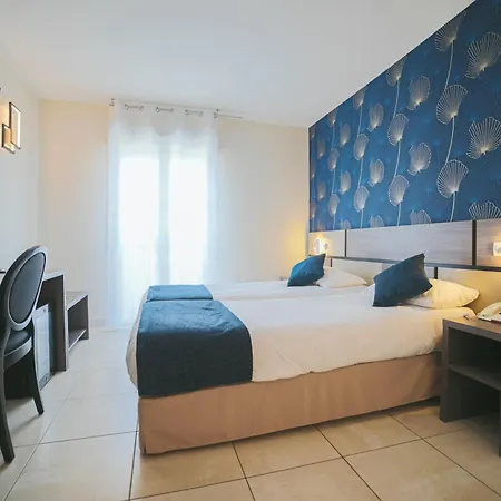 Holidays & Work Hotel Sanary-sur-Mer