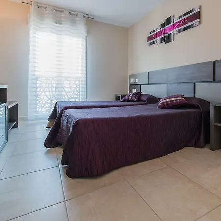 Hotel Holidays & Work Sanary-sur-Mer