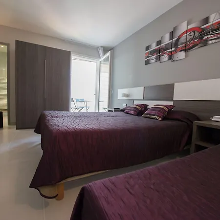 Holidays & Work Hotel Sanary-sur-Mer