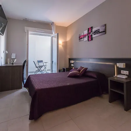 Holidays & Work Sanary-sur-Mer