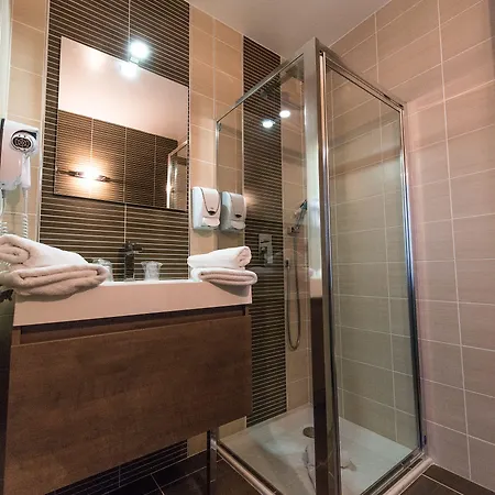 Hotel Holidays & Work 3*