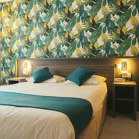 Hotel Holidays & Work 3*