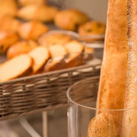 Hotel Holidays & Work Hotel Sanary-sur-Mer