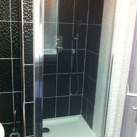 Hotel Holidays & Work Hotel Sanary-sur-Mer