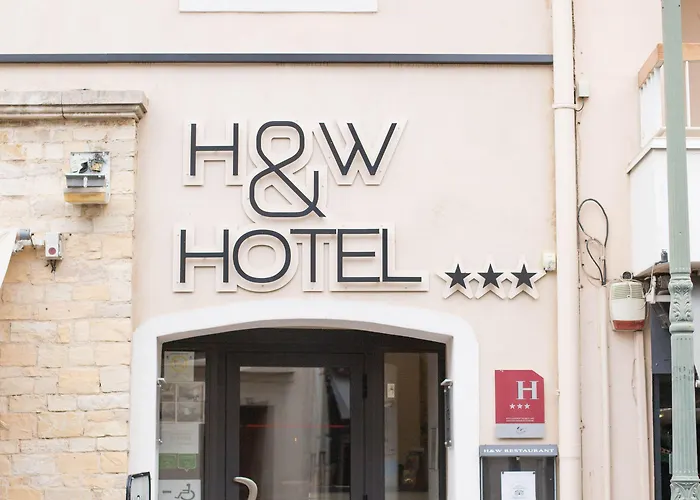 Holidays & Work Hotel 3*