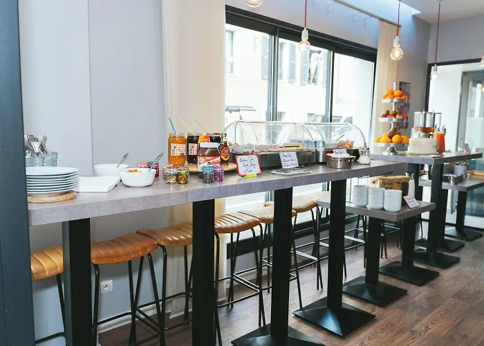 Hotel Holidays & Work Sanary-sur-Mer