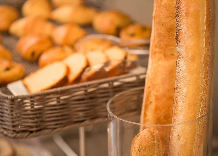 Hotel Holidays & Work Sanary-sur-Mer