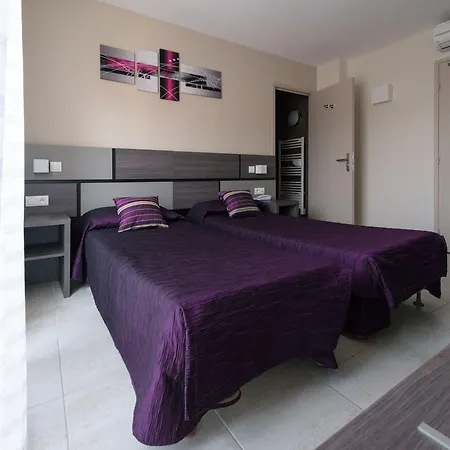 Holidays & Work Hotel Sanary-sur-Mer