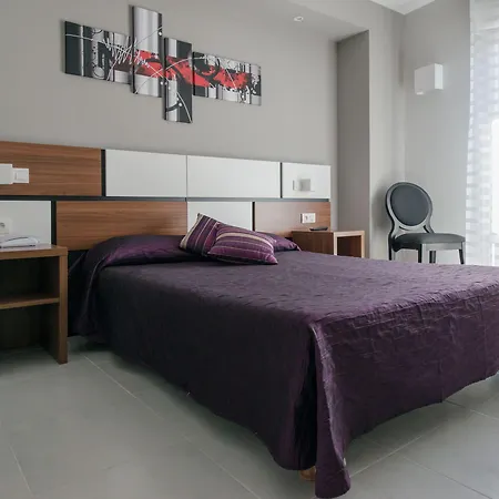 Holidays & Work Hotel Sanary-sur-Mer