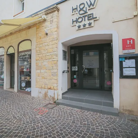 Отель Holidays & Work