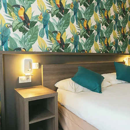 Holidays & Work Hotel