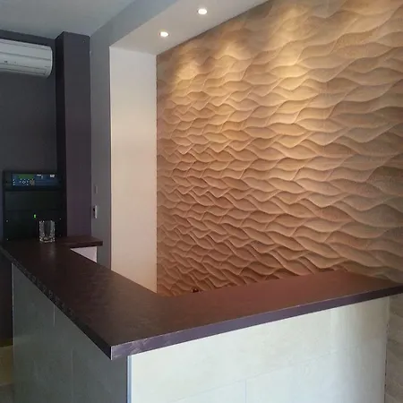 Szálloda Holidays & Work